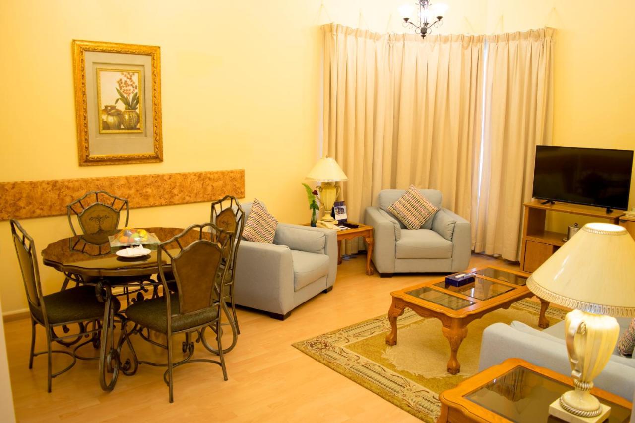 Hotel The Royal Express Sharq Kuwait City Esterno foto