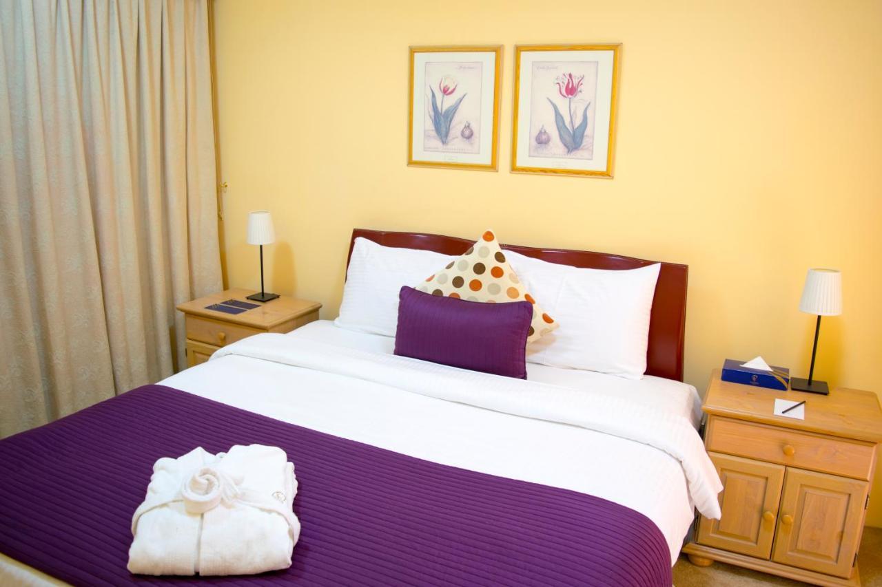 Hotel The Royal Express Sharq Kuwait City Esterno foto