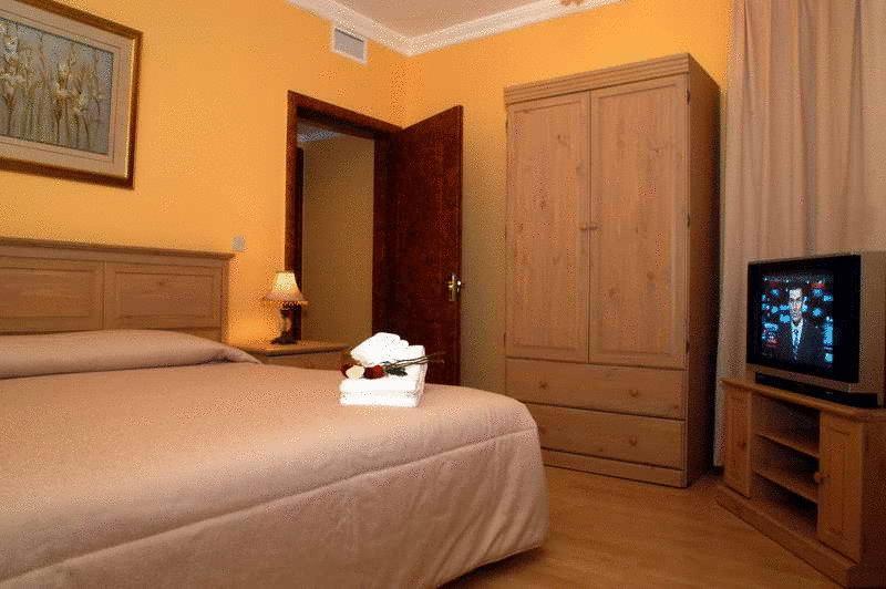 Hotel The Royal Express Sharq Kuwait City Esterno foto